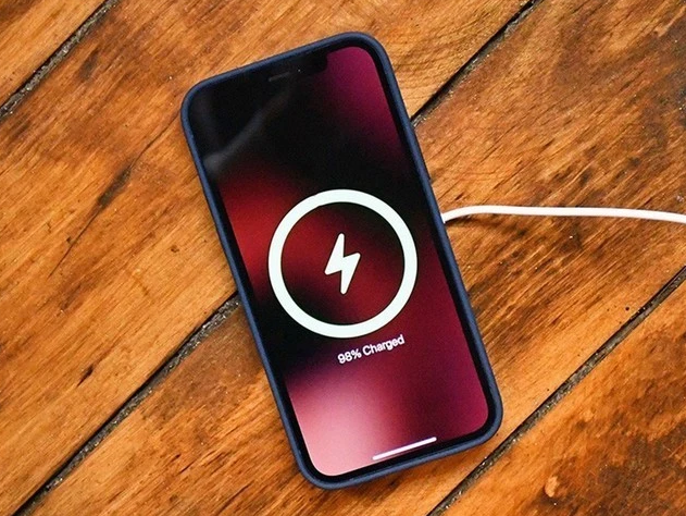 翠峦苹果手机维修分享iPhone 12可以随便充电吗 